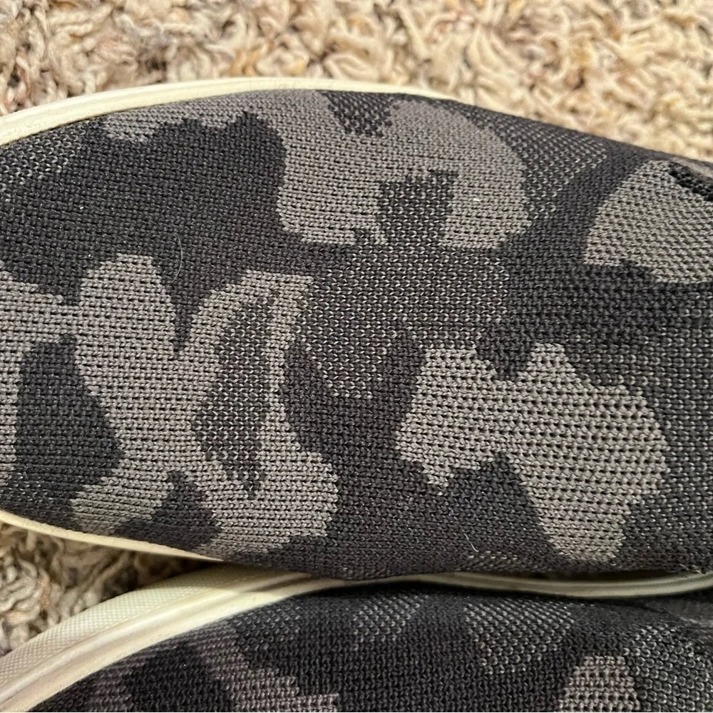 Rothy’s Retired The Original Slip On Sneaker Black Grey Camo Sz 9.5